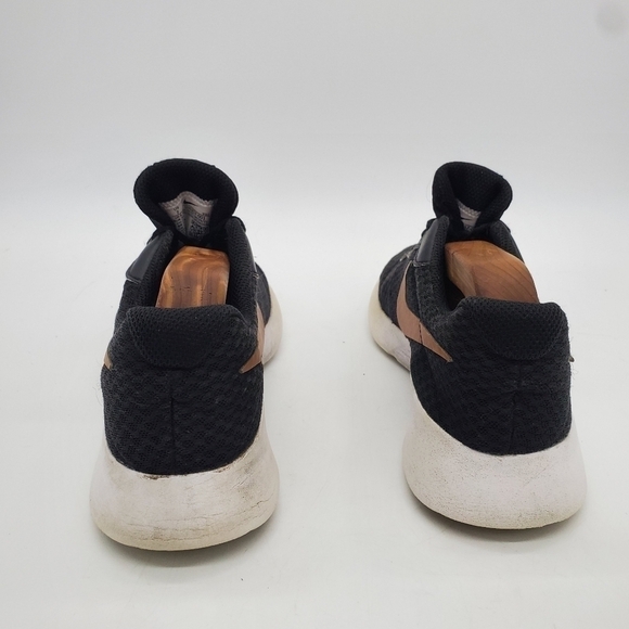 Nike Women’s Running Shoes Size 7 - Picture 3 of 13